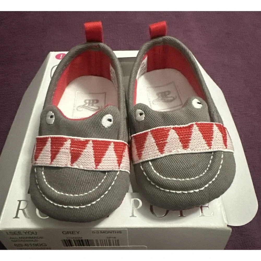 Rosie Pope Infant 3-6 Months I See You Crib Embroidered Shoes Gray Pre-walker